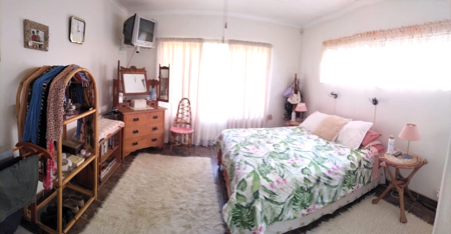 4 Bedroom Property for Sale in Noorsekloof Eastern Cape